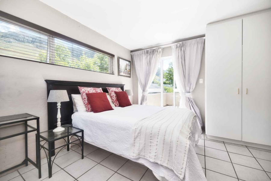 7 Bedroom Property for Sale in Hermanus Heights Western Cape